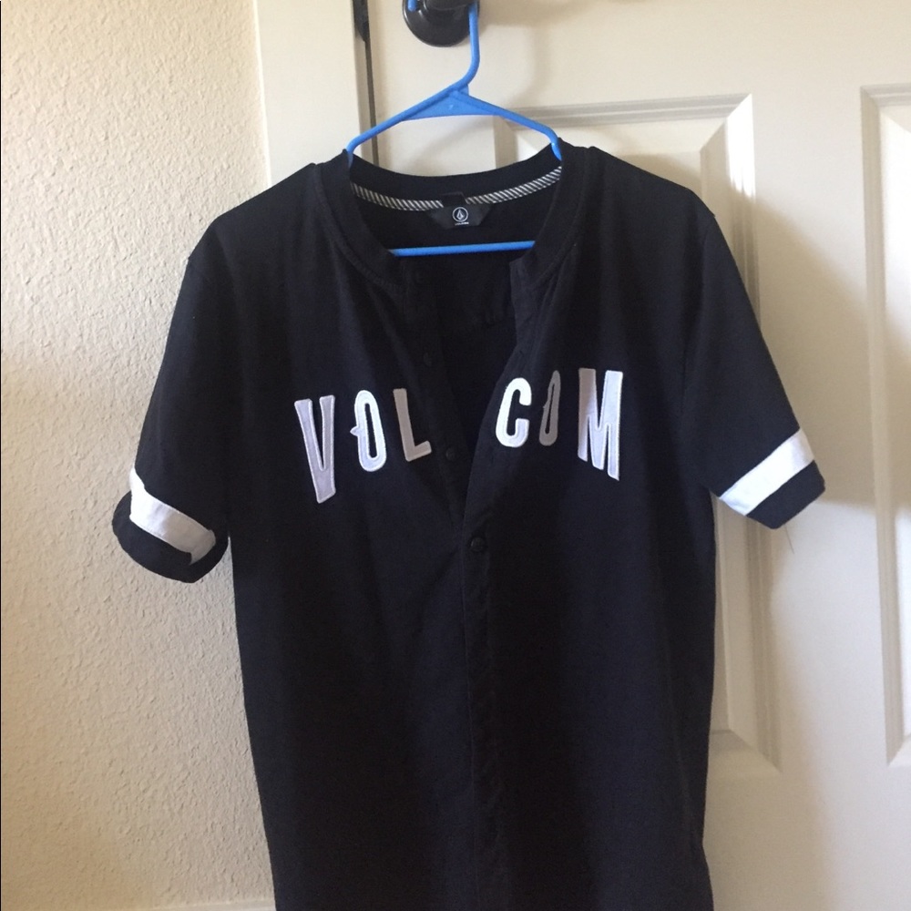 Baseball button up